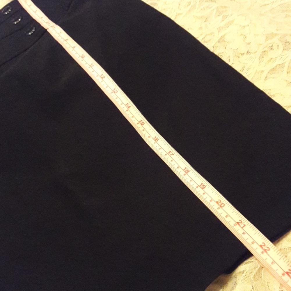 B WEAR skirt - Picture 7 of 8